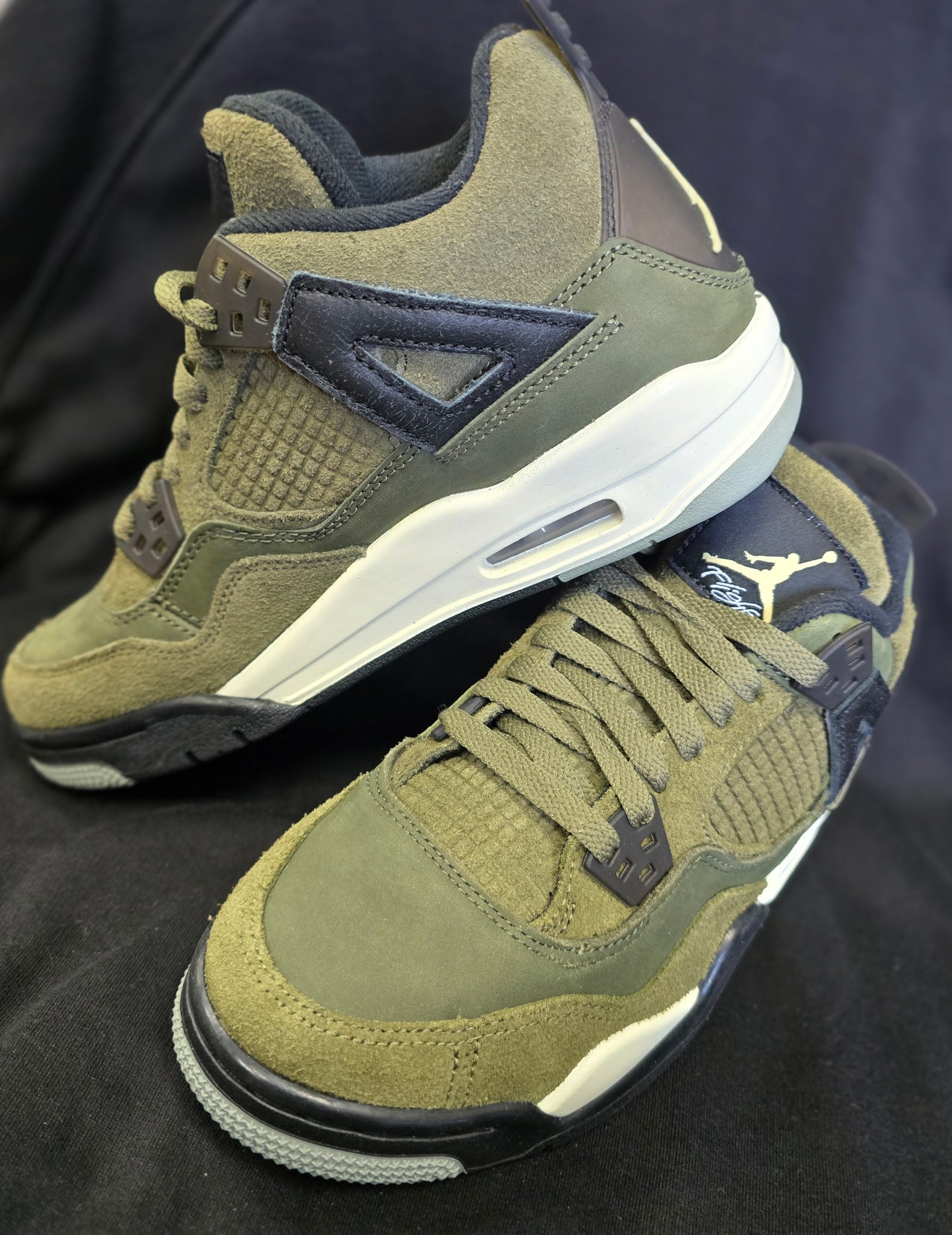 Air Jordan 4 Retro